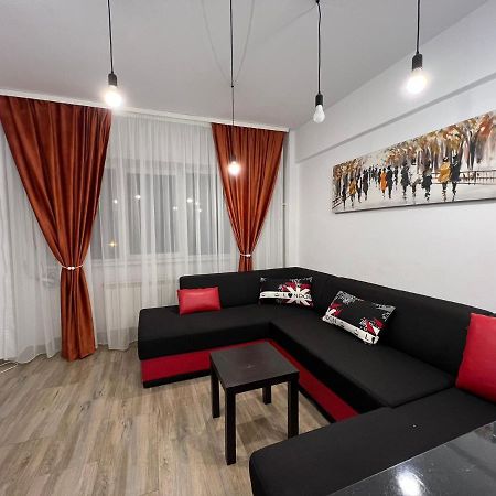 First Studio بوخارست المظهر الخارجي الصورة