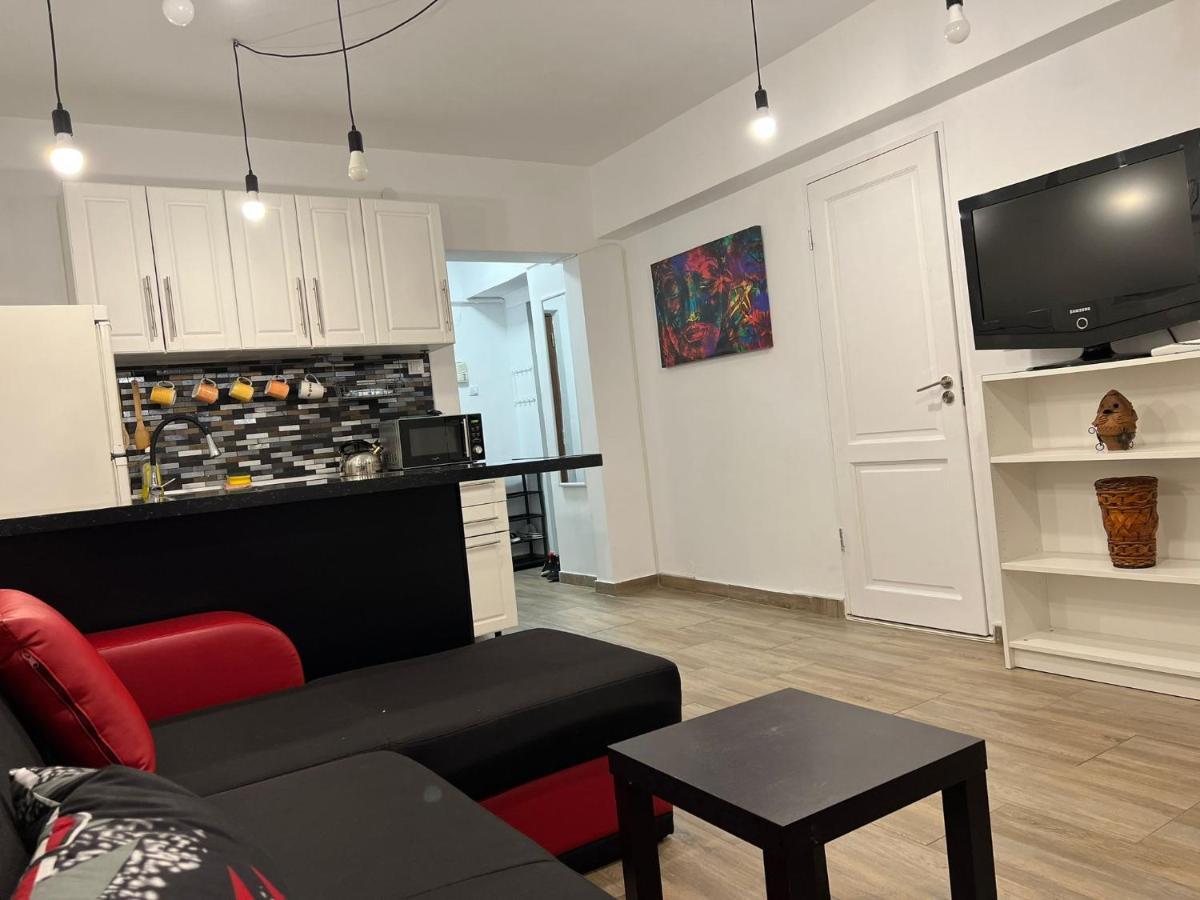 First Studio بوخارست المظهر الخارجي الصورة